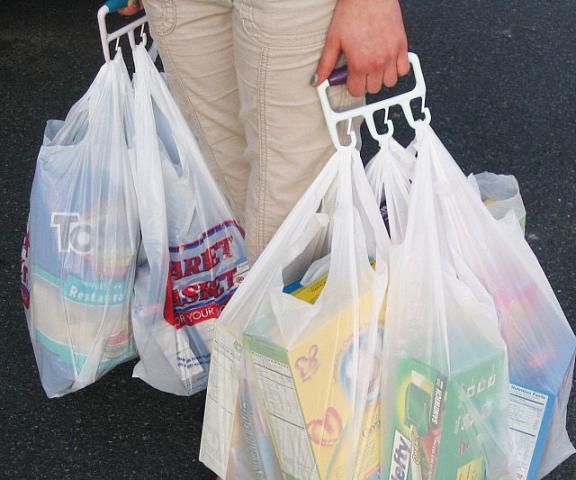 grocery bag carrier can ease hand pain